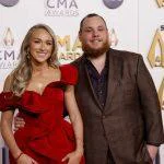 Premiile Academiei de Muzica Country sunt aici: Luke Combs conduce nominalizarile