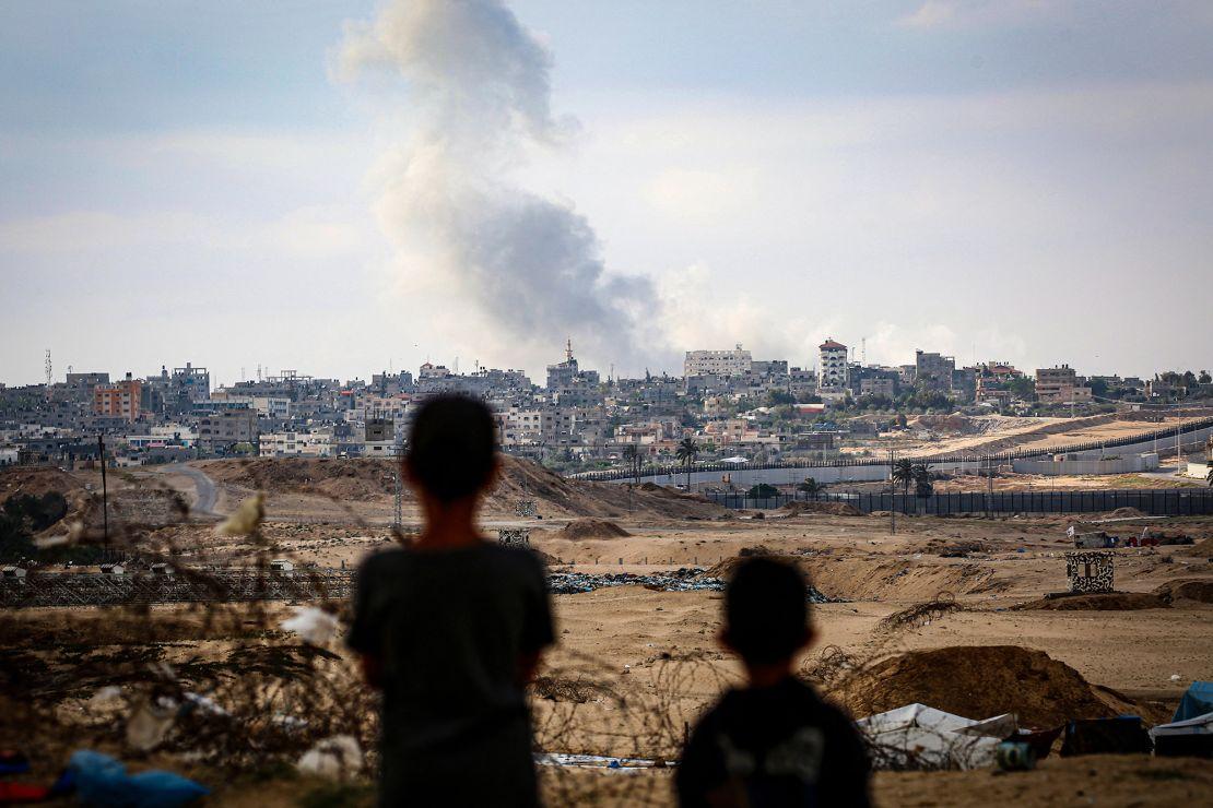 Egiptul avertizeaza Israelul asupra „repercusiunilor grave” in legatura cu operatiunea din Rafah, in Gaza