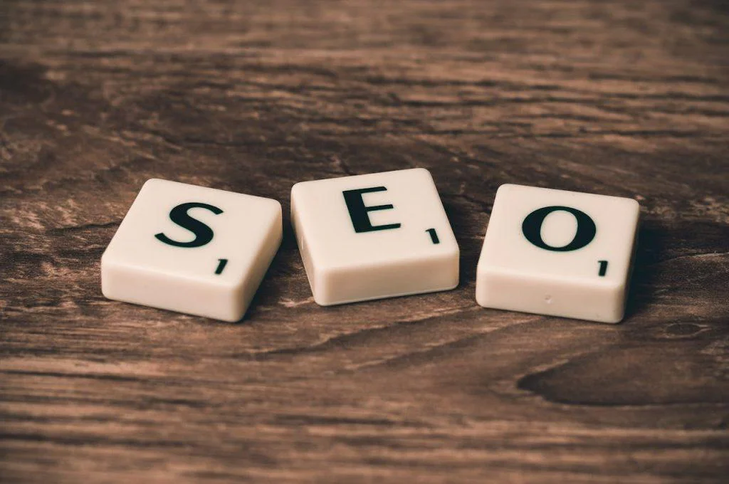 SEO și experiența utilizatorului: cum influențează UX pozițiile în Google
