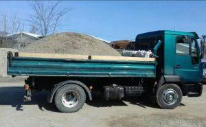 Balastru sau nisip? Cum alegi corect materialele pentru un proiect de construcții fără probleme