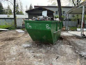Cât costă, de fapt, un container de moloz? Tot ce trebuie să știi înainte să comanzi